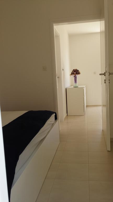 Apartment Helena Tribunj  Bilik gambar