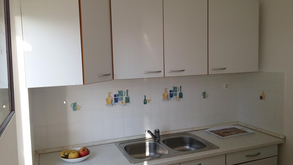 Apartment Helena Tribunj  Bilik gambar
