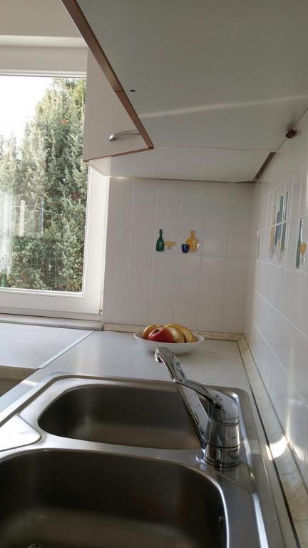 Apartment Helena Tribunj  Bilik gambar